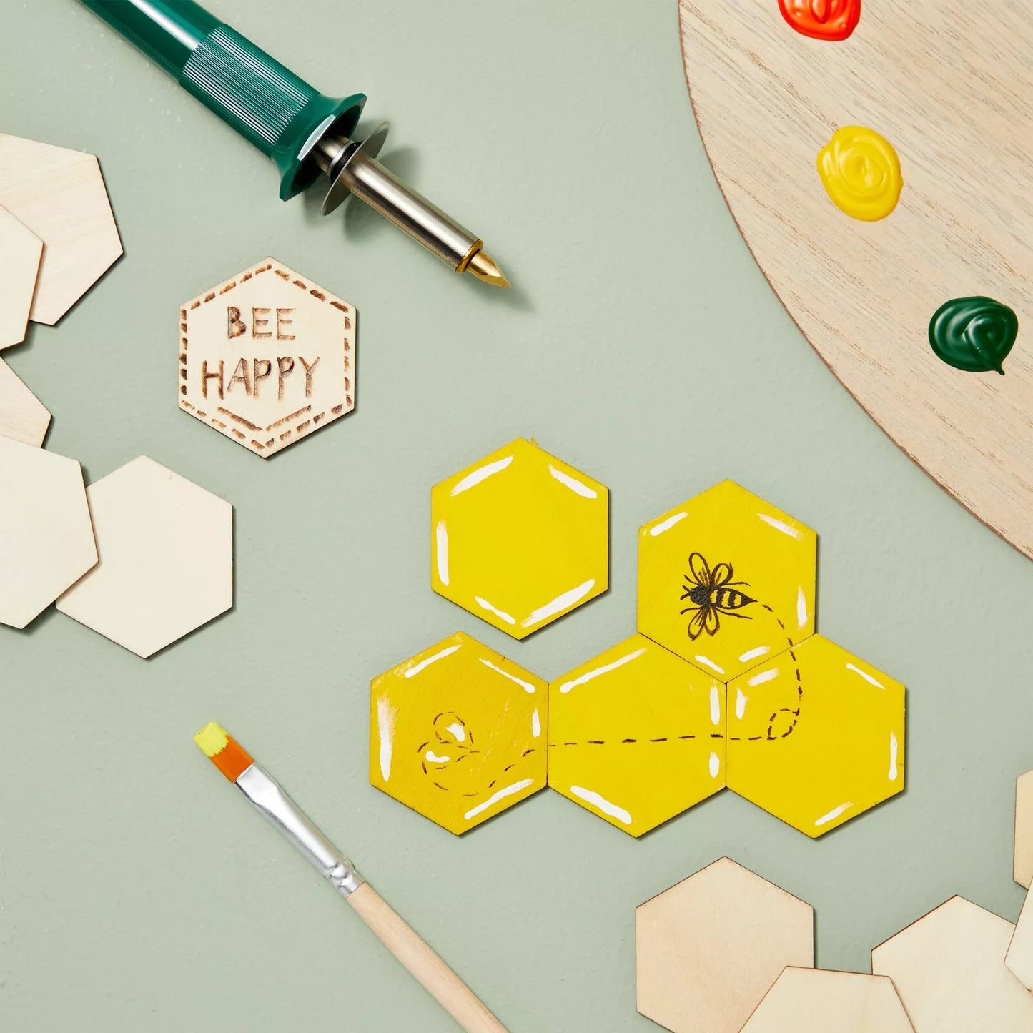 100-Pack Unfinished Wood Hexagon Pieces