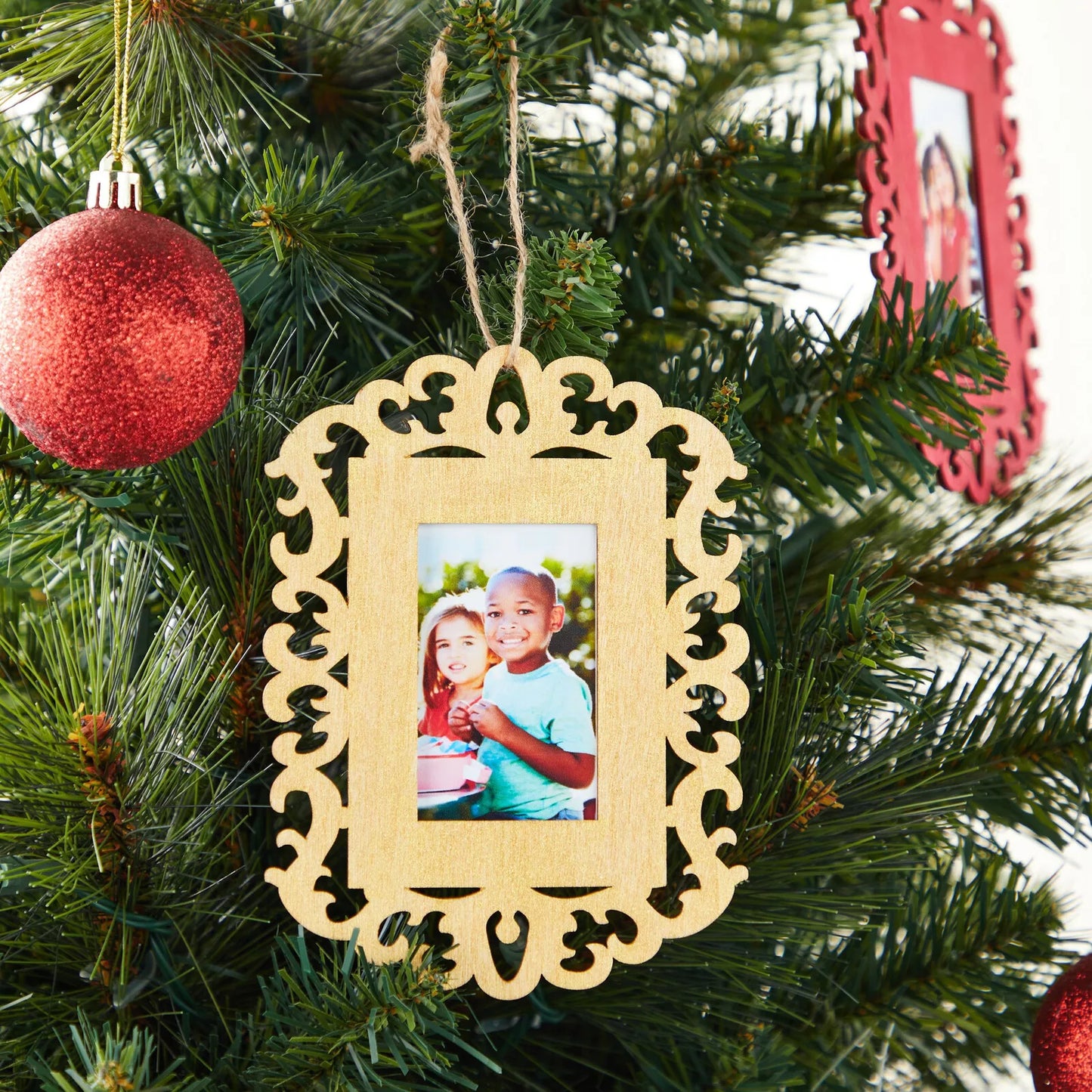 12-Pack Unfinished Picture Frame Ornaments