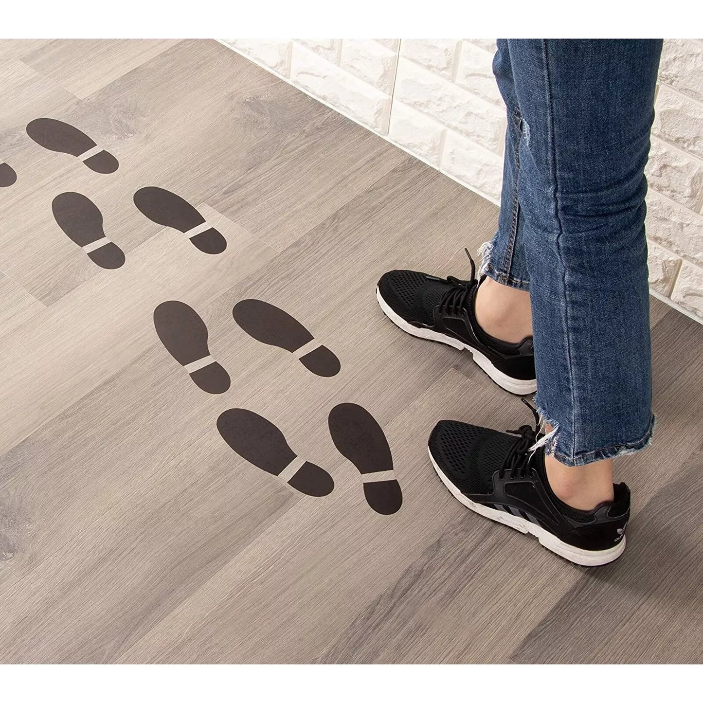 32 Pack Footprint Floor Decals, 7.1 x 2.6 Inches per Footprint