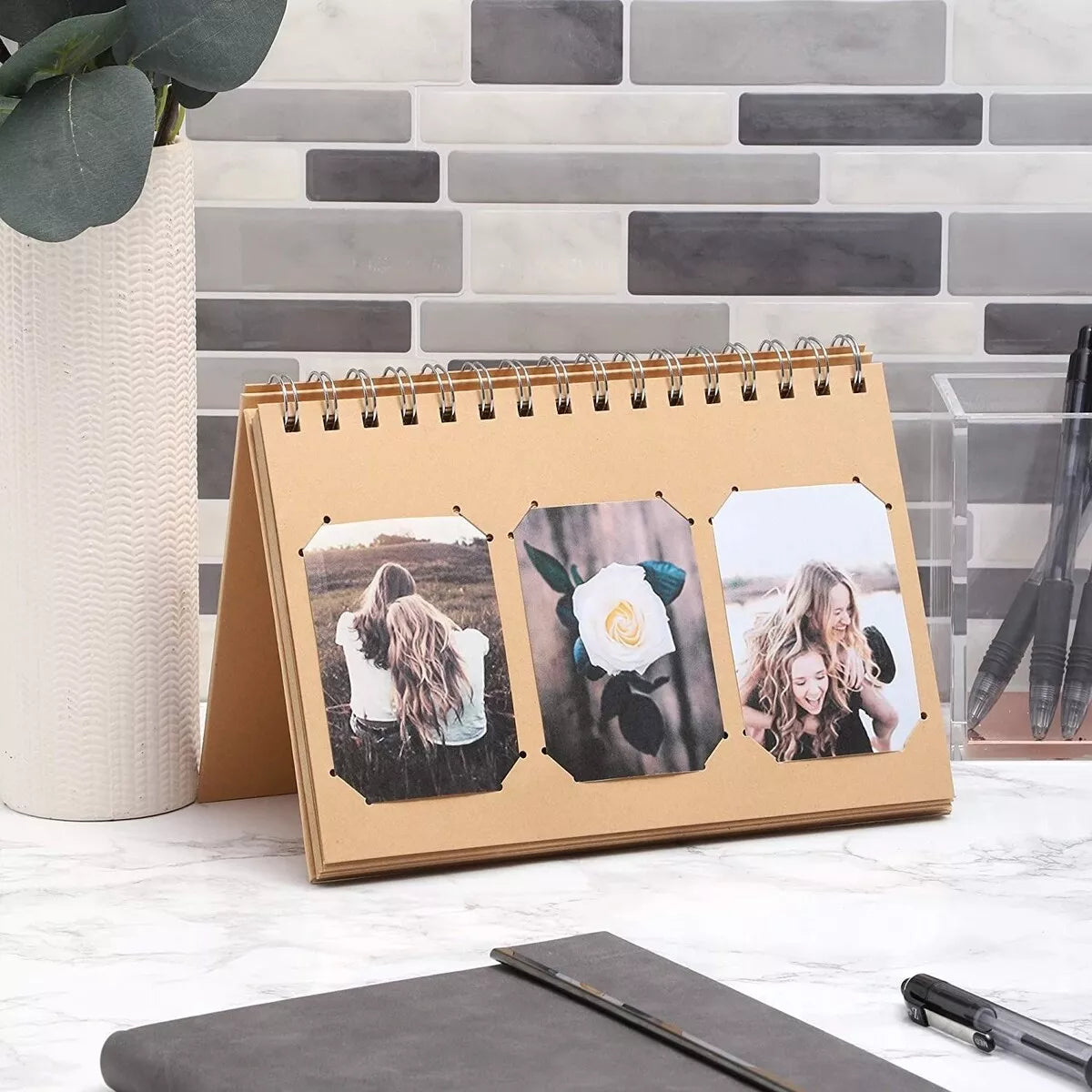 2x Kraft Paper Desk Calendar Flip Photo Album