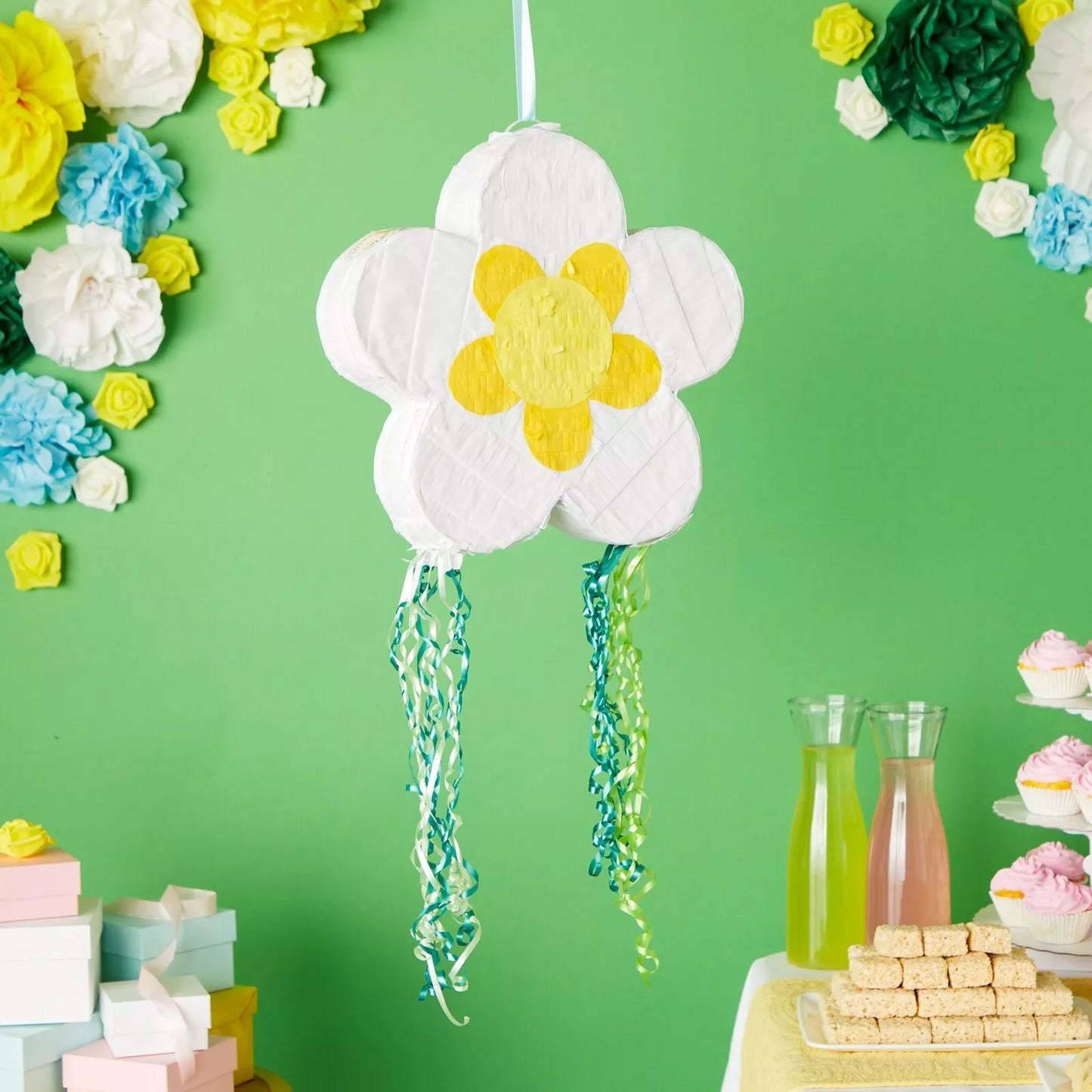 Small Pull-String Daisy Flower Piñata